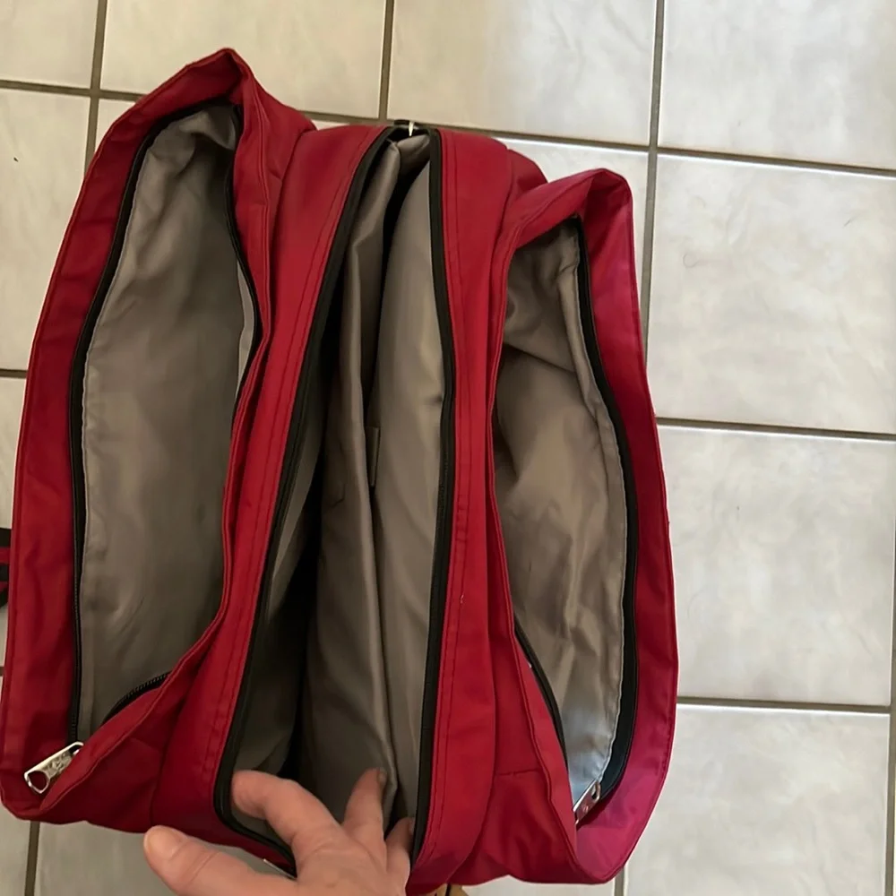 Vintage Classic American Tourister Carry On